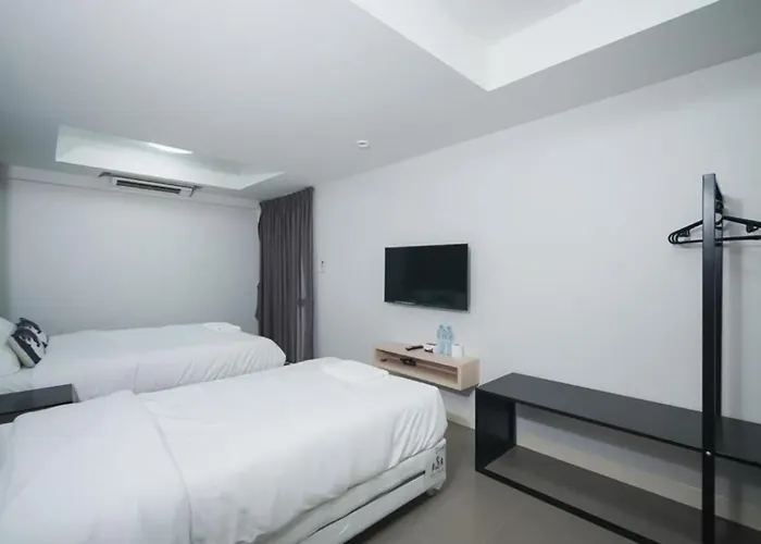 Mitr Mrt Samyot - มิตรสามยอด Apartment Bangkok